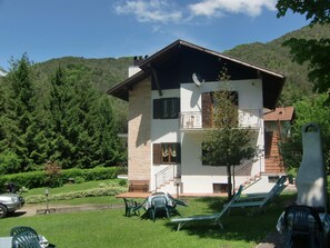 Exterior - Sehr geräumige Wohnung inmitten der Natur by Interhome (Bezzecca)