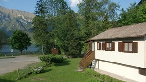 Exterior - Freistehendes Haus mit Veranda mit Seeblick by Interhome (Bezzecca)