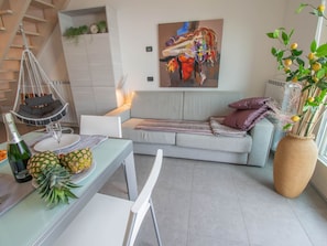 TV - Terrazza a Lago - Dreizimmerwohnung mit Terrasse und Schwimmbad by Interhome (Fonteno)