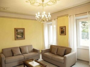 TV, DVD player - Ferienvilla 'Perla del Lago' mit privatem Pool by Interhome (Vercana)