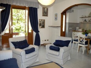 Living area - Wohnung Geranio - Bellagio by Interhome (Bellagio)