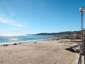 Beach - Vaze's Heart by Holiday World by Interhome (Varazze)