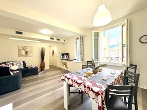 Dining - Stella Marina von Holiday World by Interhome (Varazze)