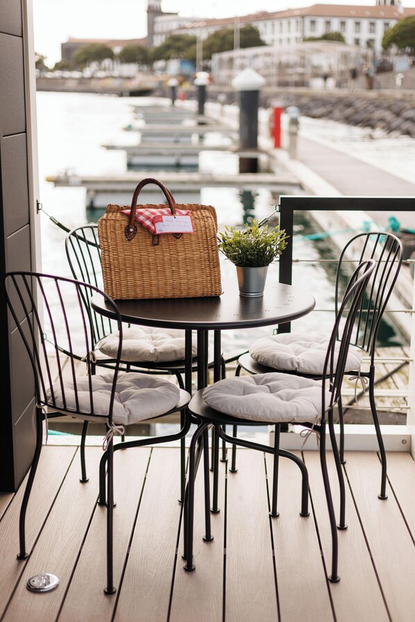 Luxury Mobile Home, Sea View | Terrace/patio