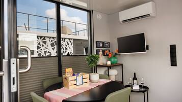 Casa móvil de lujo, vistas al mar | Zona de estar