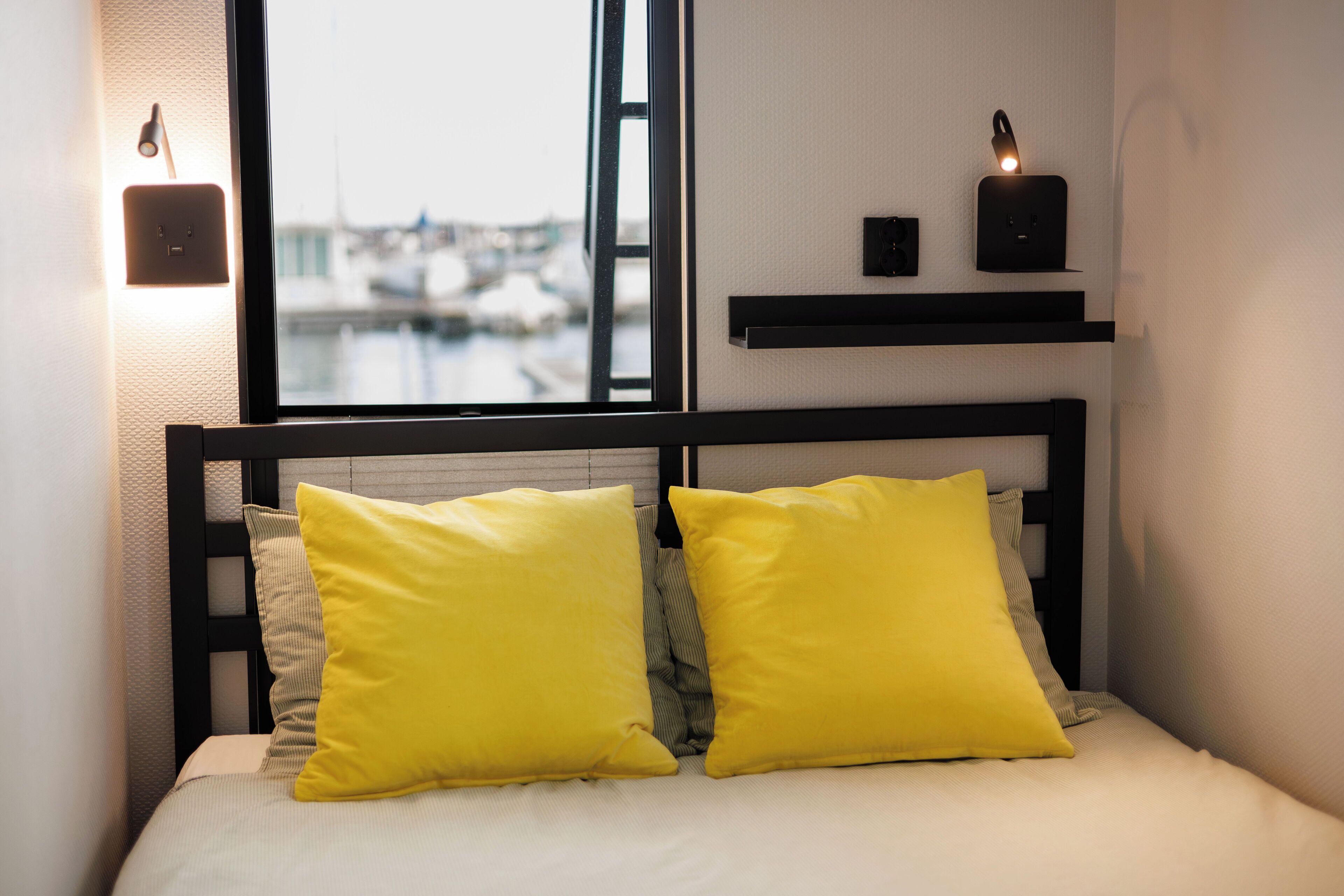 Luxury Mobile Home, Sea View | Premium bedding, down comforters, memory foam beds, minibar