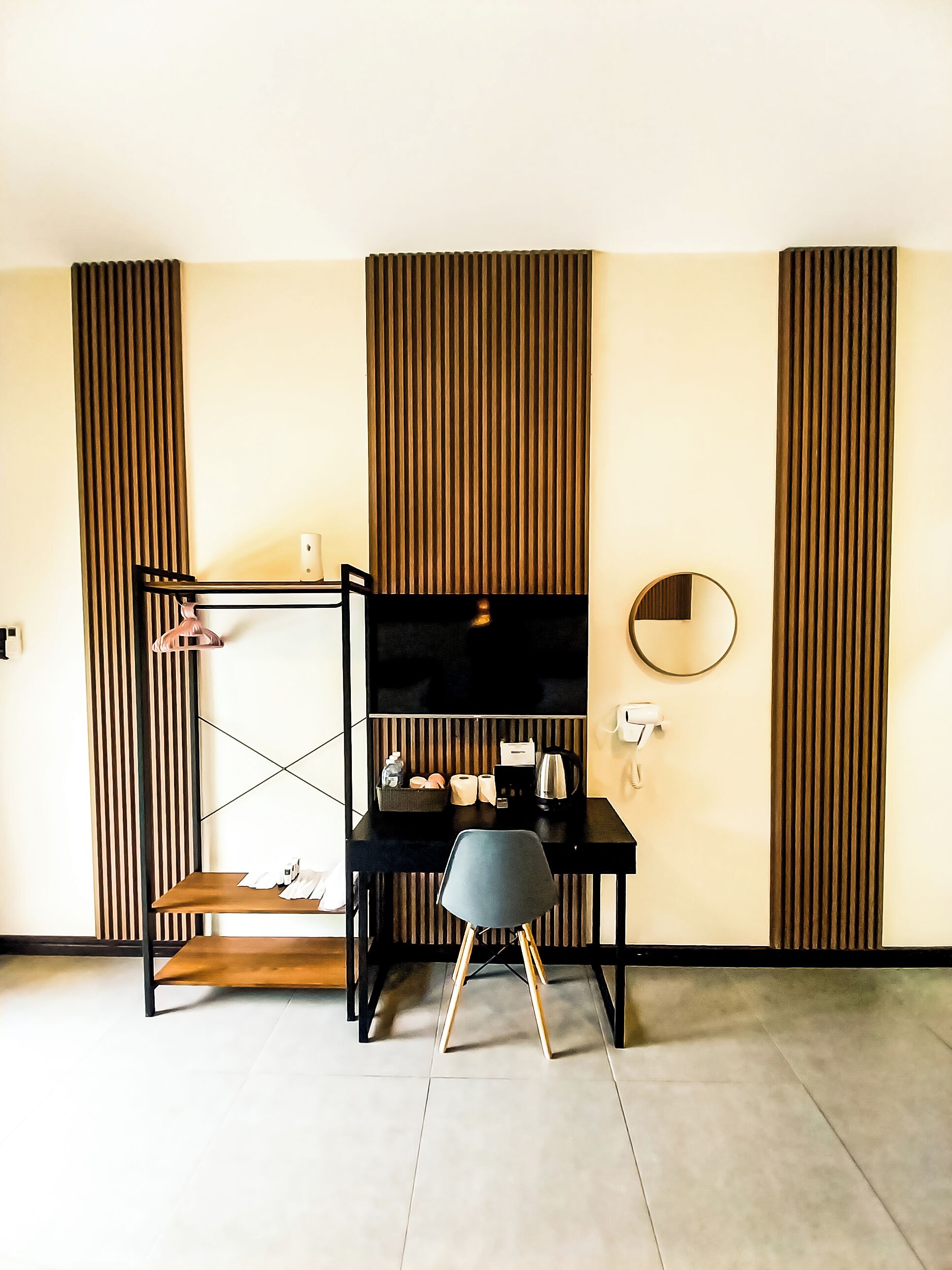 Escritorio y wifi gratis 