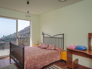 5 chambres, accès Internet