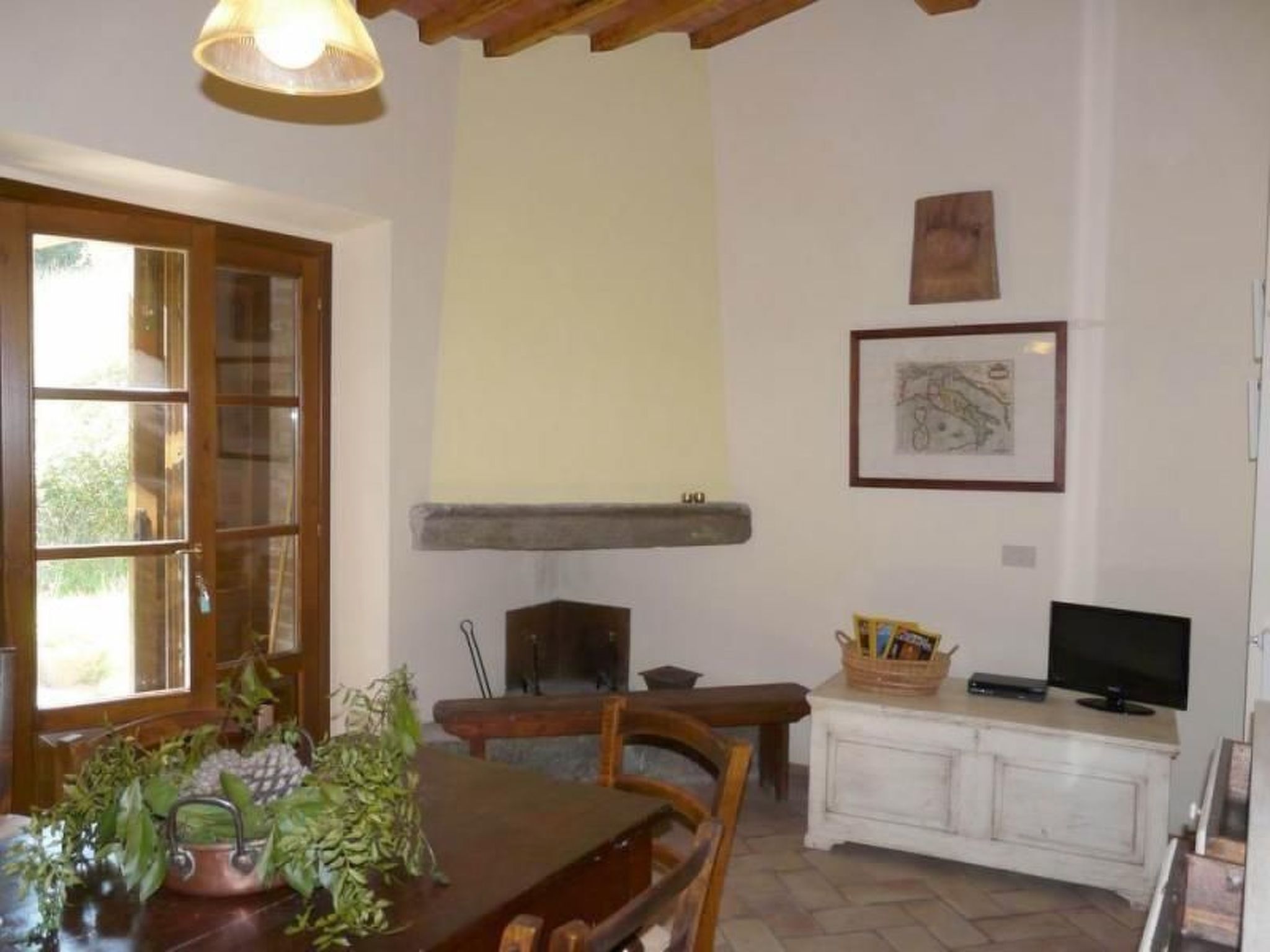 المنشأة من الداخل