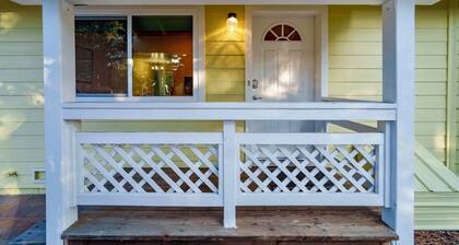 A Little Slice of Heaven a 2 bedroom, 2 bath pet friendly Lake Tahoe cabin
