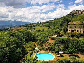 Pool - Charmantes Bauernhaus in Penna San Giovanni by Interhome (Cessapalombo)