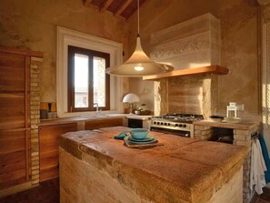 Fridge, oven, dishwasher, cookware/dishes/utensils - "Villa Vi Terra" by Interhome (Volterra)