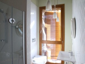 Towels - "Villa Aria" mit Gemeinschaftspool by Interhome (Volterra)