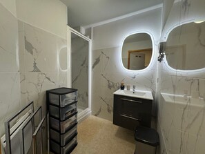 Bathroom - THOLLON - 6 pers, 70 m2 (Thollon-les-Mémises)