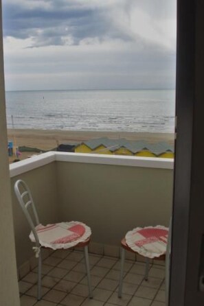 Property grounds - Wohnung 'Mare Blu 7' in Strandnähe by Interhome (Fano)