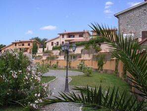 Property grounds - Pieve pomaia trilo flach by Interhome (Castellina Marittima)