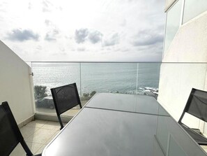 Outdoor dining - Apartment near beach with parking and air conditioning in Roses (Roses)