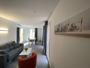 Interior - Cozy apartment with air conditioning and Wi-Fi in Castelló d'Empúries (Castelló d'Empúries)