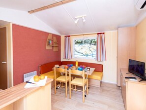 Dining - Spacious mobile home with terrace in Payrac (Payrac)