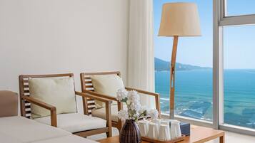 Luksus-lejlighed - 2 soveværelser - ikke-ryger - havudsigt | Opholdsområde