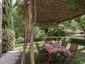 Outdoor dining - Wohnung Peinza by Interhome (Casole d'Elsa)