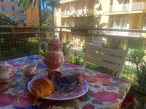 Outdoor dining - Wohnung 'Casa Cristina' mit privatem Balkon by Interhome (Rapallo)