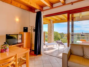 Living area - Relais Rosa dei Venti - Zwei-Zimmer-Wohnung by Interhome (Moniga del Garda)
