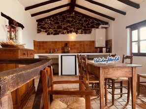 Dining - für 4 Personen ca. 110 m² in Bajardo, Norditalien (Ligurien) by Interhome (Bajardo)