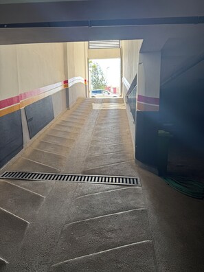 Accessible parking - Luxury apartment Maarif near Stadium (Casablanca)