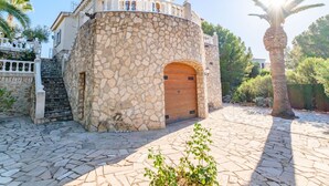 Exterior - Imposante Ferienvilla mit großem Pool by Interhome (L'Ampolla)