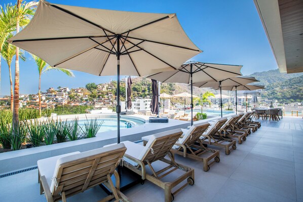 Terrace/patio - Romantic Zone Retreat w/ Rooftop Pool + Epic Views (Puerto Vallarta)