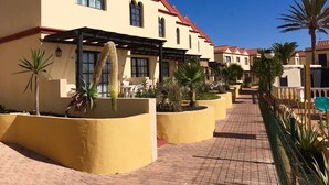 Terrace/patio - "Stilvoller Bungalow" by Interhome (Costa Calma)