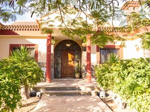 Exterior detail - "Floratere" mit Terrasse by Interhome (Costa del Silencio)