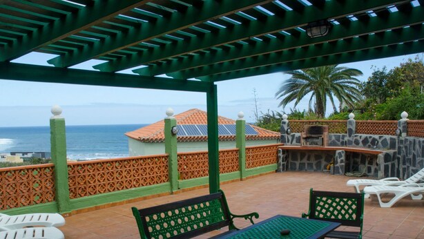 Outdoor dining - "Casa Rural Ondina". by Interhome (Hermigua)