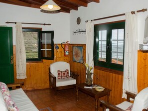 Living area - "Casa Rural Ondina". by Interhome (Hermigua)