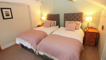 1 bedroom, individually decorated, individually furnished, free WiFi