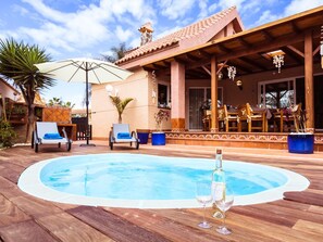 Pool - Strandnahes Ferienhaus Hibiscus mit privatem Pool by Interhome (Corralejo)