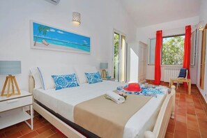 4 slaapkamers, een strijkplank/strijkijzer, wifi, beddengoed