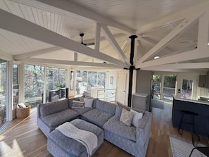 Living area - The Octagon Oasis — a one-of-a-kind retreat in charming Elkin, NC. (Elkin)