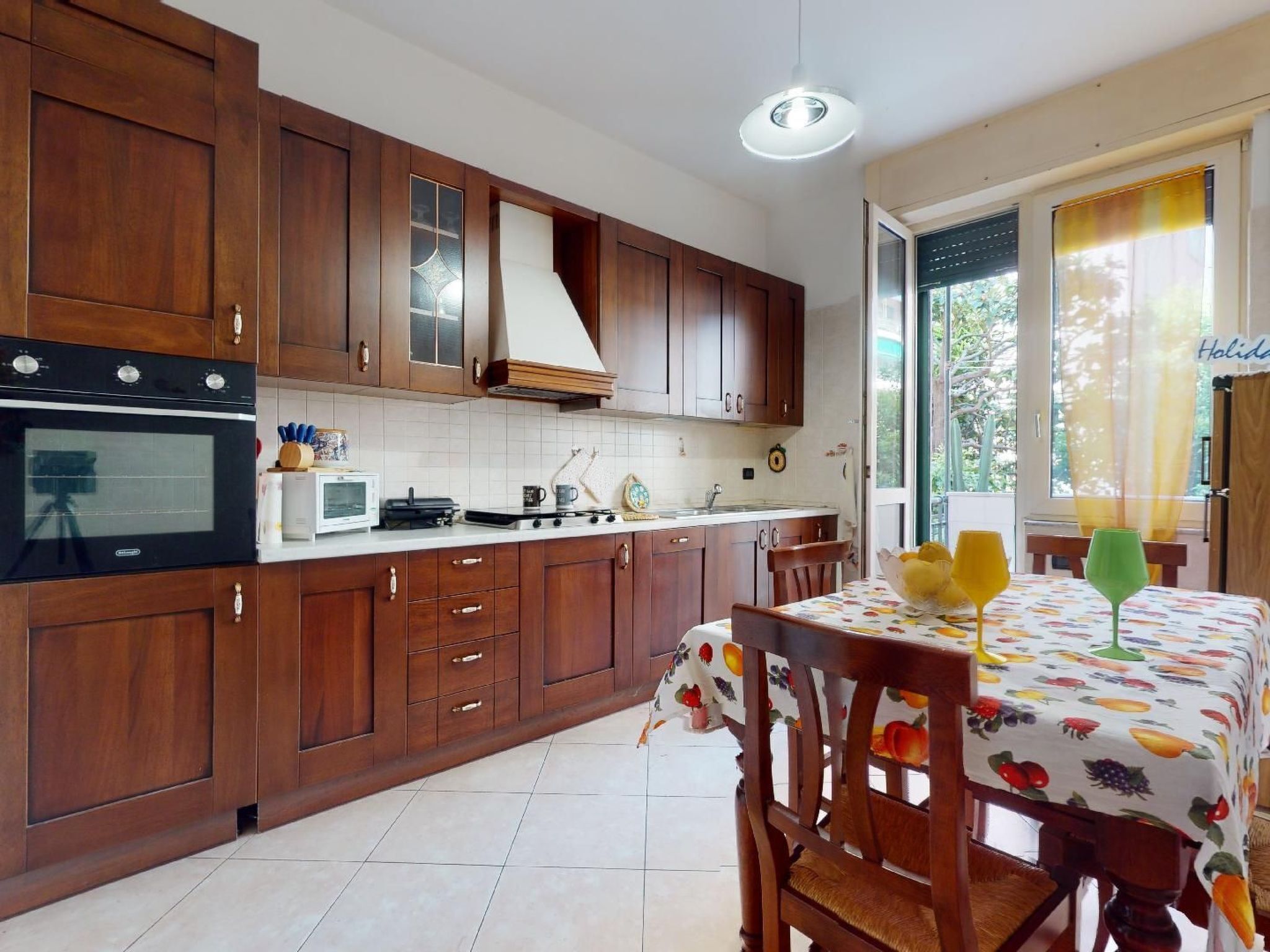 Réfrigérateur, micro-ondes, four, lave-vaisselle