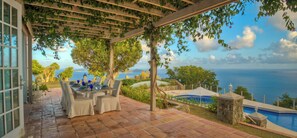 Outdoor dining - Loblolly, BVI (Tortola)