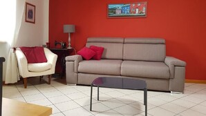 Unclassified image, 5 of 37, button - Apartment  by Interhome (Brenzone)