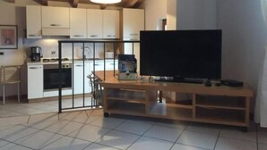 Unclassified image, 4 of 37, button - Apartment  by Interhome (Brenzone)