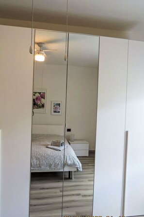 Bedroom - Villa im Grünen in Riva del Garda mit Garten by Interhome (Riva del Garda)