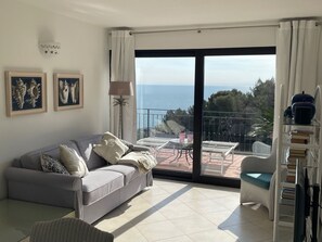 Living area - 'Casa Bald' mit Terrasse by Interhome (Diano Marina)