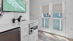 Interior - Seaside Guest Home 3 Mins to Beach & Seaside Ave, Prime Seaside Location (Santa Rosa Beach)