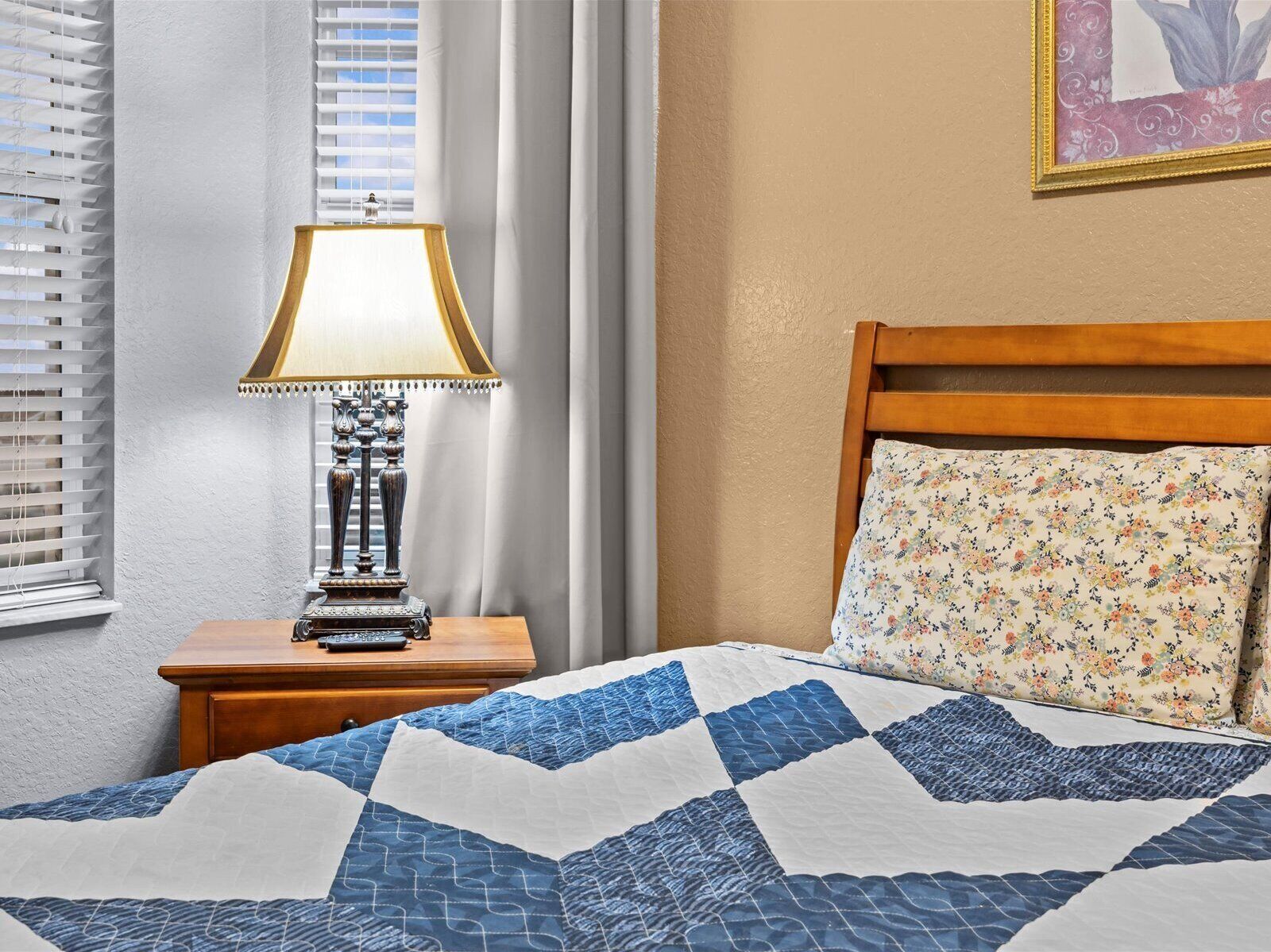 熨斗/熨衫板、免費 Wi-Fi 、床單