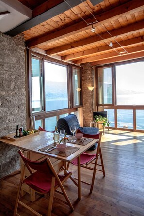Dining - Calamondino Studio Sonne, Entspannung und Seeblick by Interhome (Manerba)