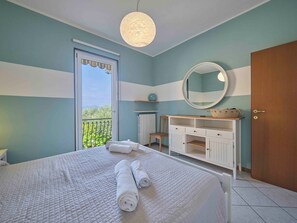 Internet - mit Seeblick und privatem Garten by Interhome (Bardolino)