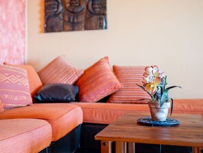 TV, fireplace - Haus Perlei by Interhome (Imperia)
